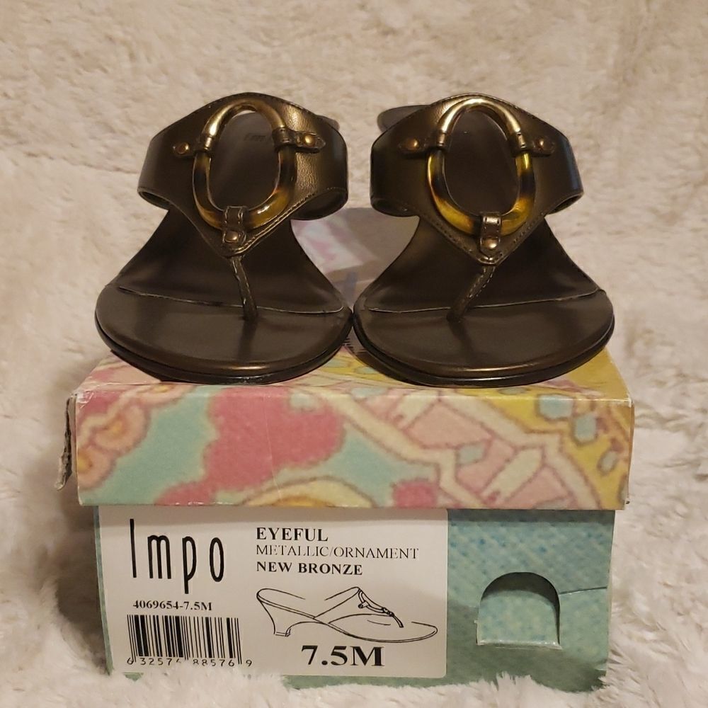 IMPO. Size 7.5. Eyeful metallic sandals.